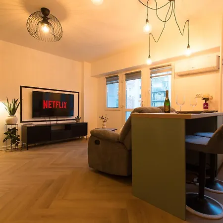 Bright With Balcony In Apartmán *