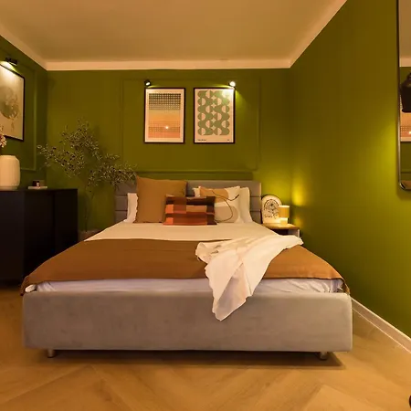 Bright With Balcony In 부쿠레슈티