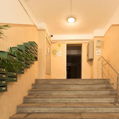 Apartment Bright With Balcony In Bucharest