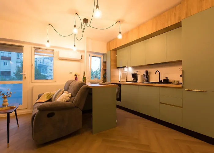 Bright With Balcony In *